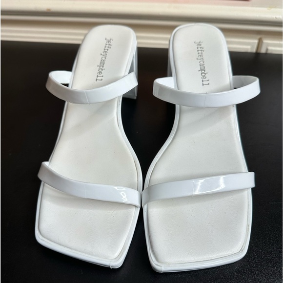 Jeffery Campbell white size 7 chunky heeled sandal. Excellent condition. - Picture 3 of 10